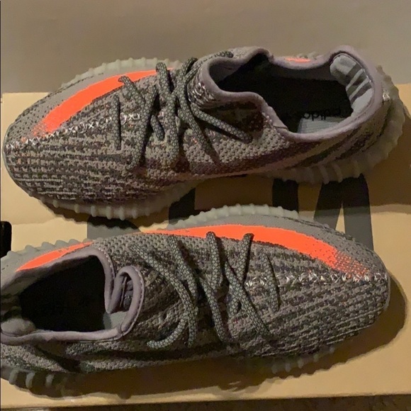 Authentic Yeezy boost 350 V2 Beluga Size 7.5 - Picture 5 of 8